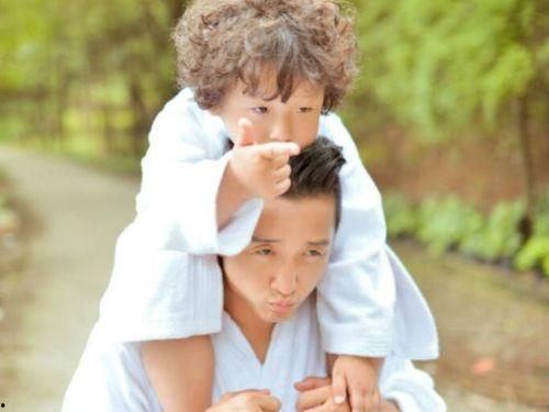 让我见见我的儿子,见证儿子成长的温馨瞬间