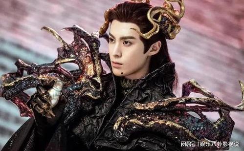 墨染凤冠烬江山,一段传奇女子的逆袭之路